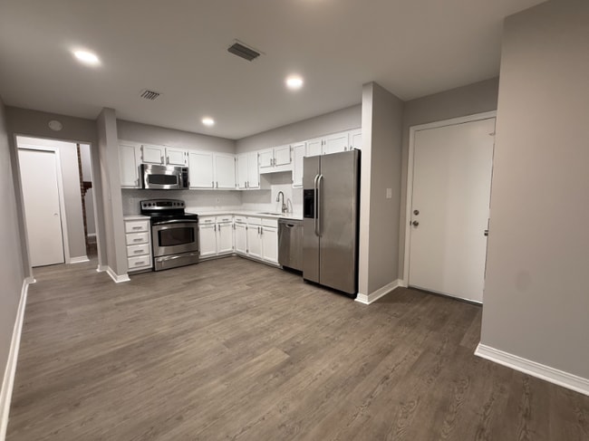 Photo - 1810 Valparaiso Blvd