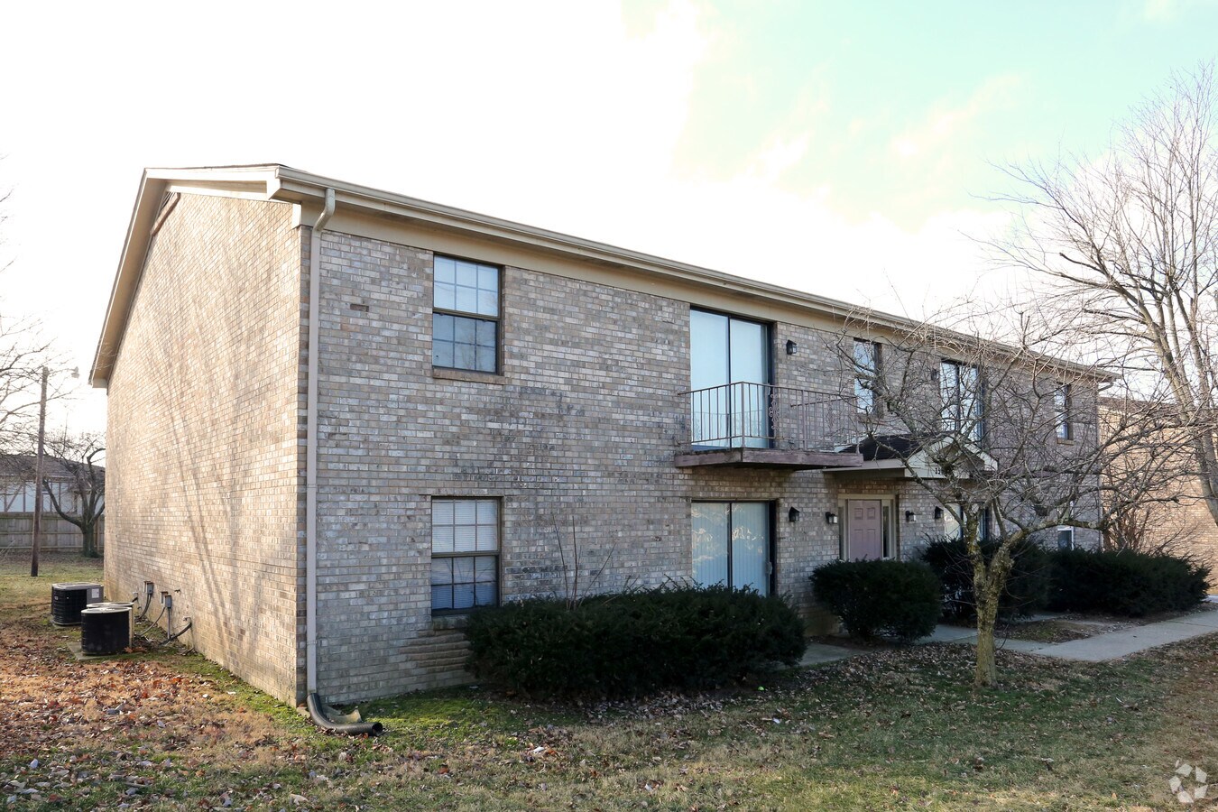 Photo - 348-360 Redding Rd Apartments