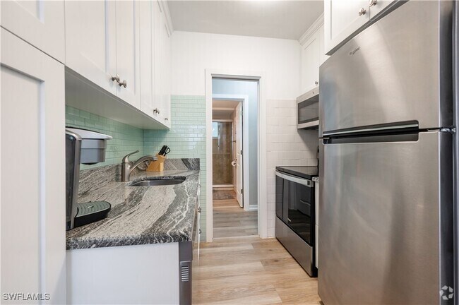 Building Photo - 532 4th Ave S Unit 2 Rental