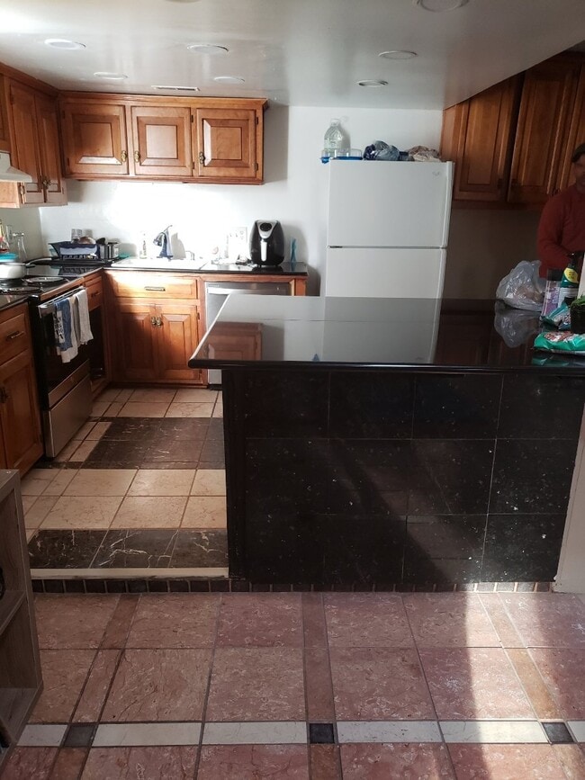 Photo - 5129 Earlston Ln