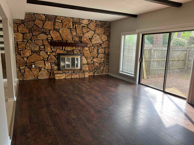 Photo - 8406 Rockcreek Pkwy