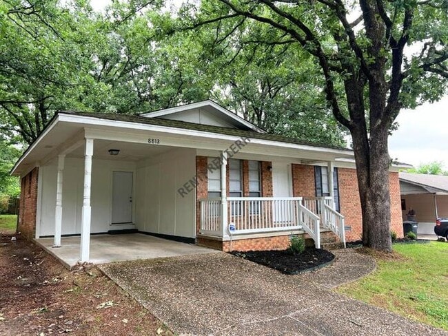Photo - 8812 Claremont Ave