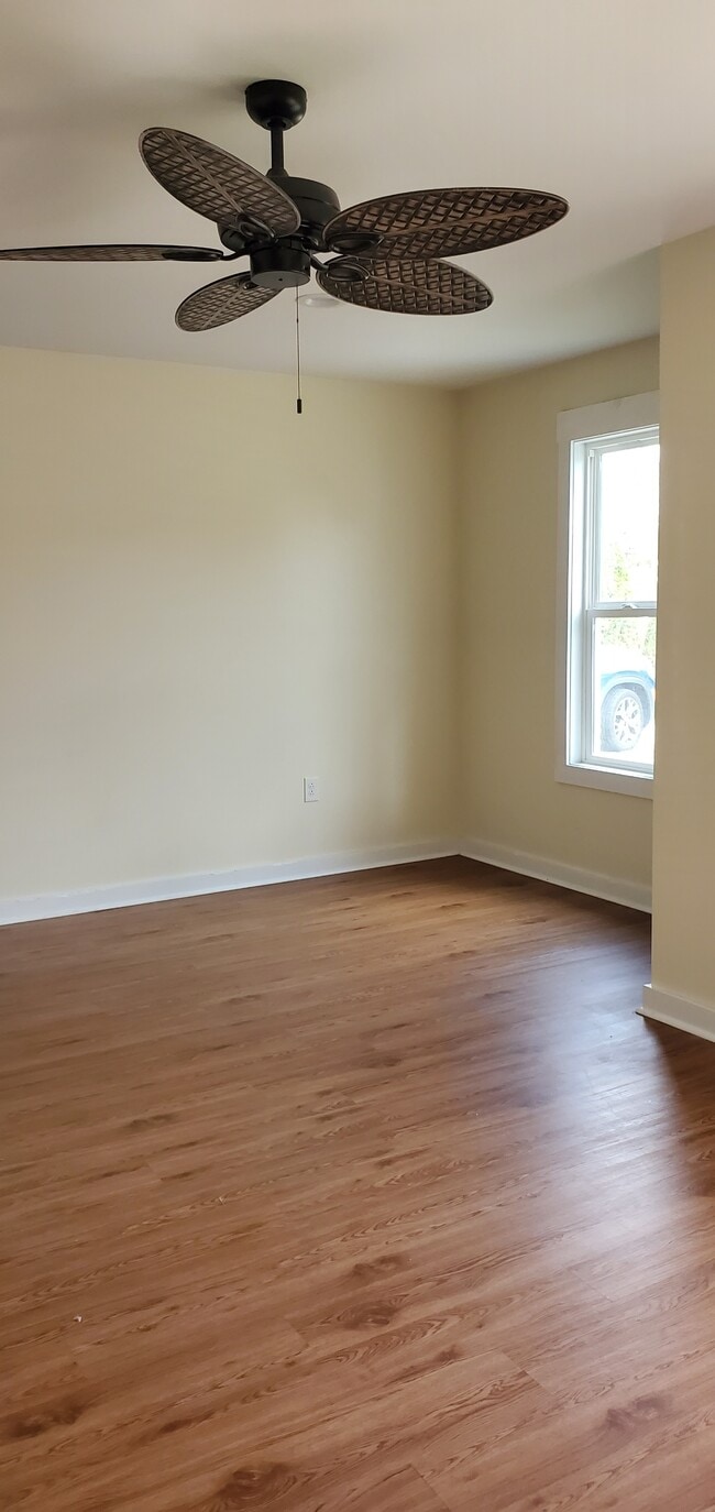 Photo - 117 Second St