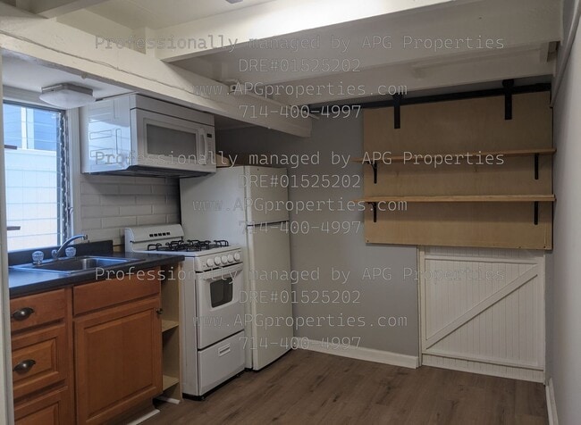 Photo - 136 1/2 N Yale Ave-