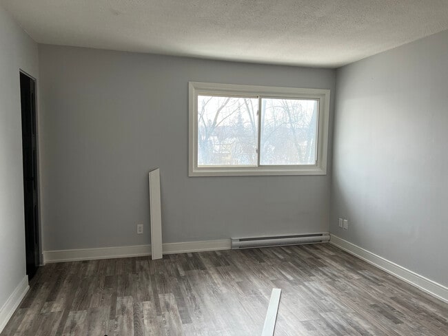 Photo - 32 Washburn St Unit 9