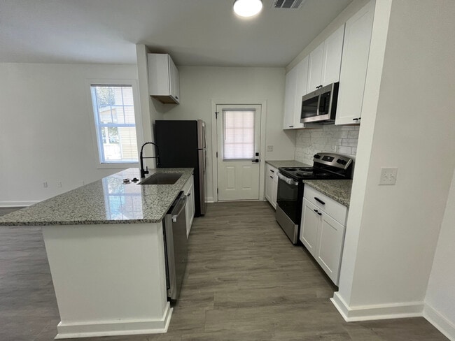 Photo - 1934 Elvin Dr