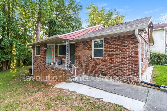 Photo - 4105 Tilly Mill Rd