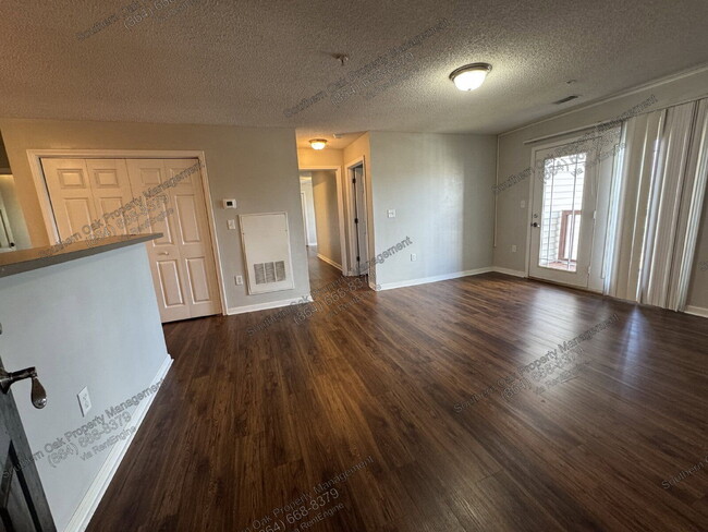 Photo - 1123 Harts Ridge Dr