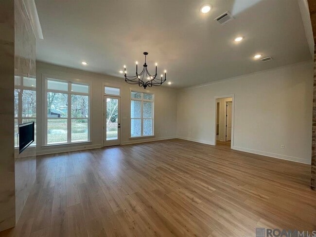 Photo - 1119 Camellia Wy