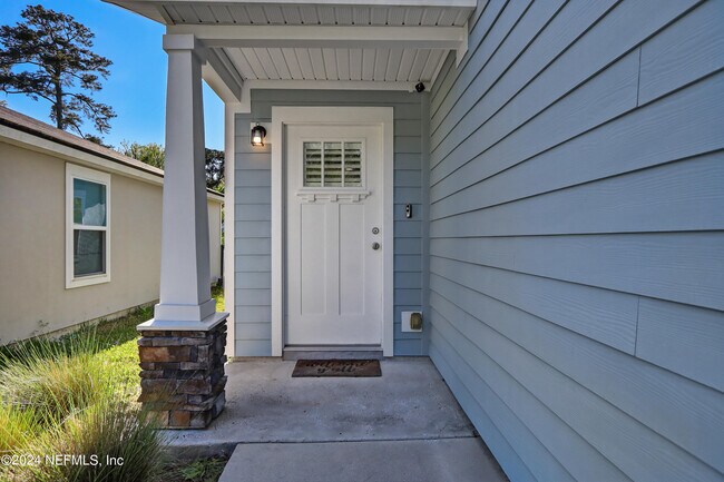 Photo - 11278 Margarets Landing Pl.