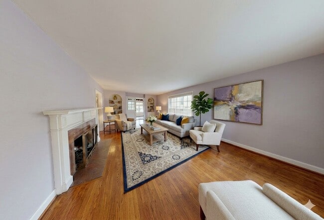 Photo - 2223 Saratoga Dr