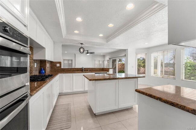 Building Photo - 28426 Rancho Grande