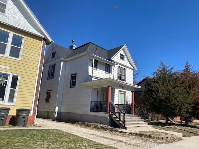 Photo - 3 Bedroom / 1 Bathroom Home in a Central Des Moines Location! Unit 3