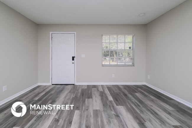 Photo - 9311 N 12th St