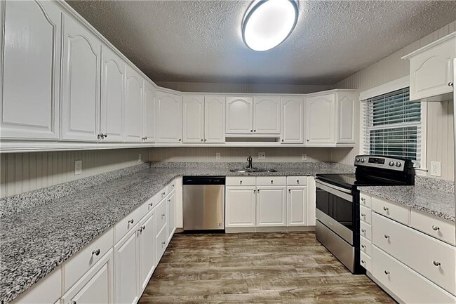 Photo - 6659 Kellogg Dr