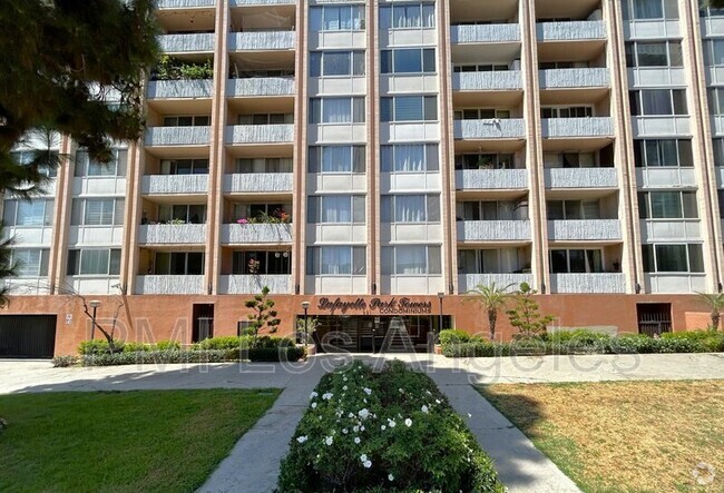 Building Photo - 421 La Fayette Park Pl Unit Apt 313