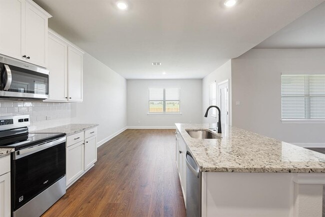 Photo - 517 W Luna Blue Ln