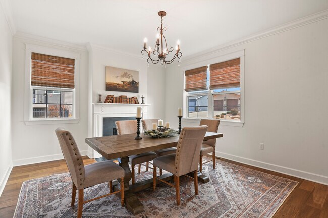 Photo - 1950 Mesa Park View