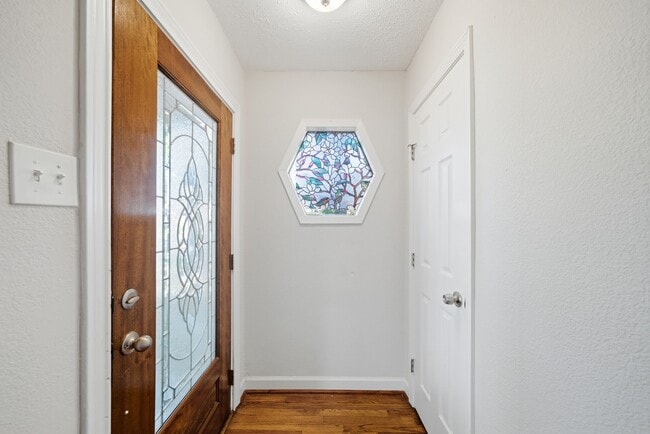 Photo - 8401 Highcrest Dr