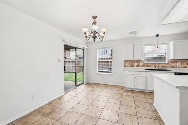Photo - Freshly Painted 3 bedroom home!
