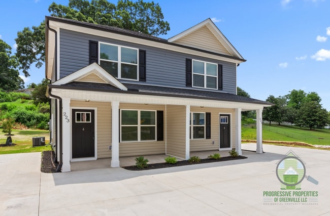 Photo - 223 Liberty Dr Townhome