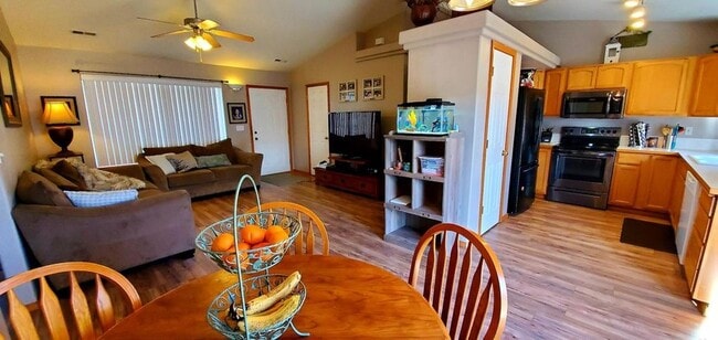 Photo - 1804 N Chehalis St