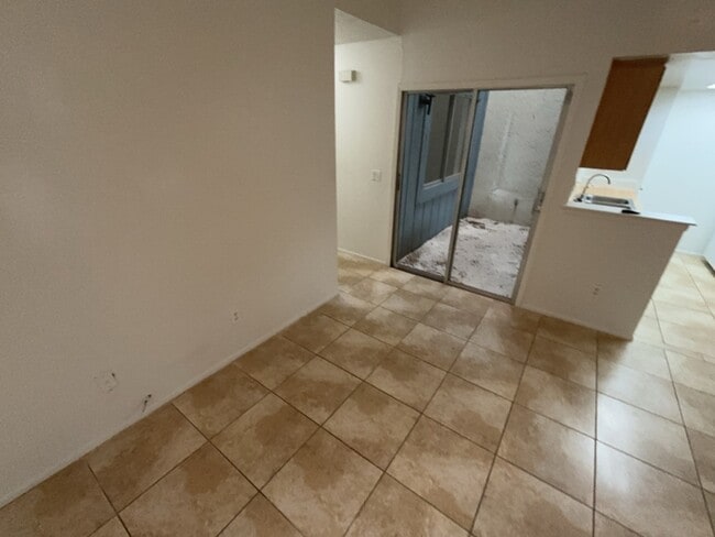 Photo - 2468 Atrium Cir