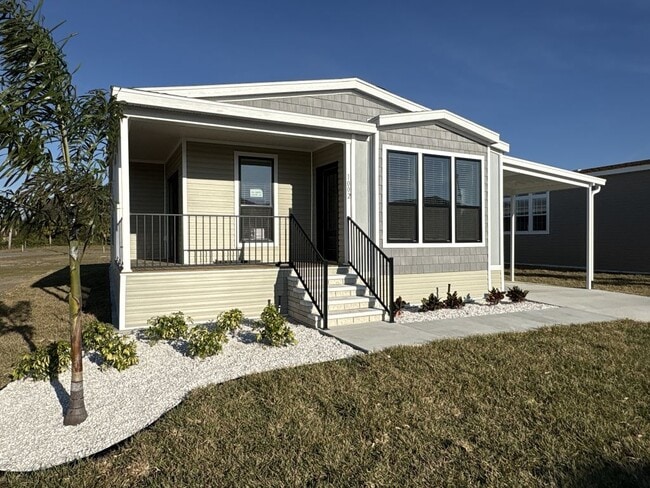 Building Photo - 142 Blue Beard Dr
