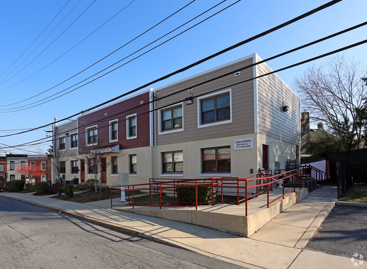 Photo - Lincoln Apartments