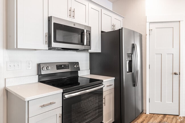 3BR, 2.5BA - 1,520SF - Kitchen - Smithfield Station Townhomes