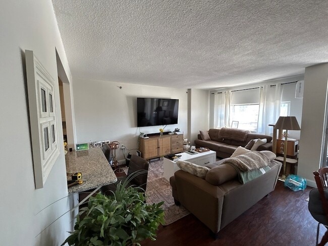 Photo - 872 Massachusetts Ave Unit 406