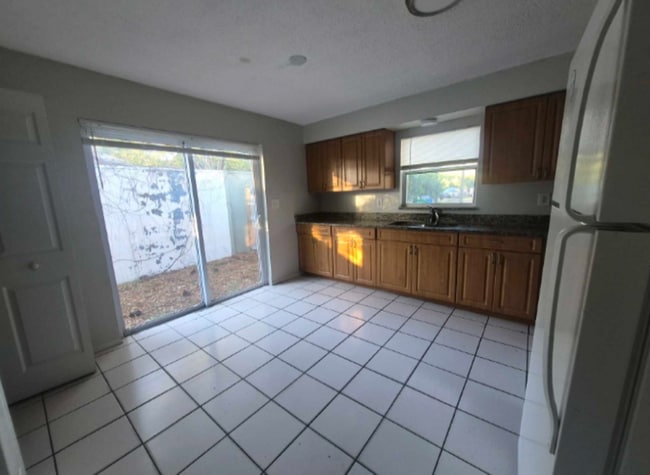 Photo - 15117 Avalon Ave