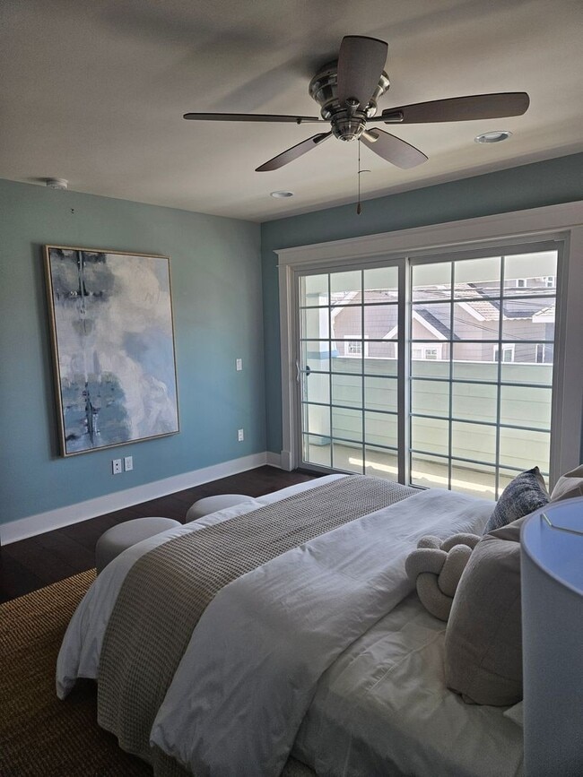 Photo - 3 Bedroom Plus Home with Roof Top Deck