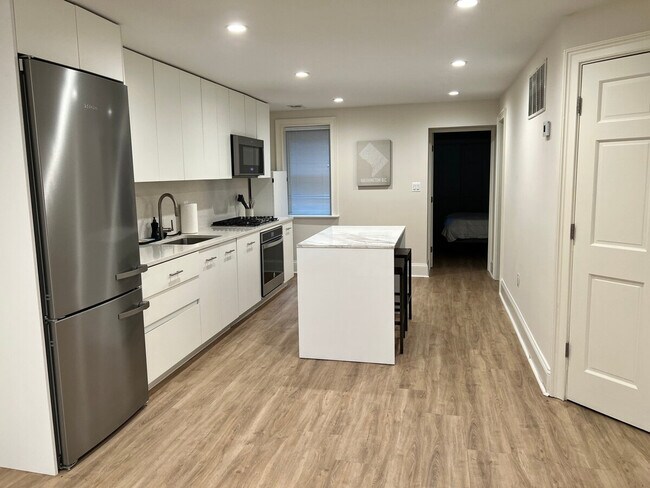 Photo - 1820 13th St NW Unidad ID1037765P