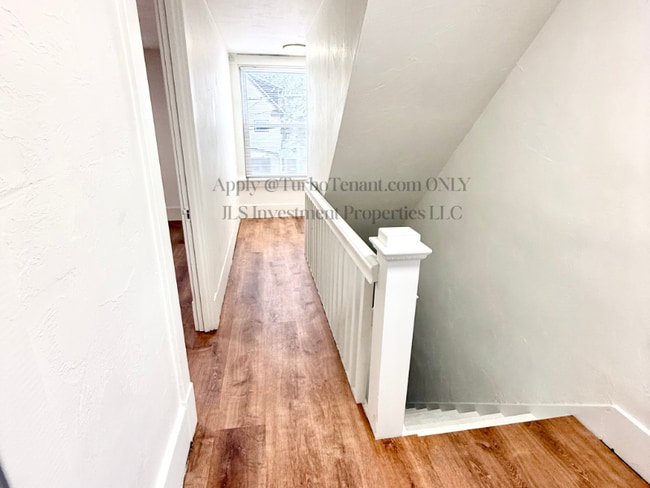 Photo - 341 N 6th Ave