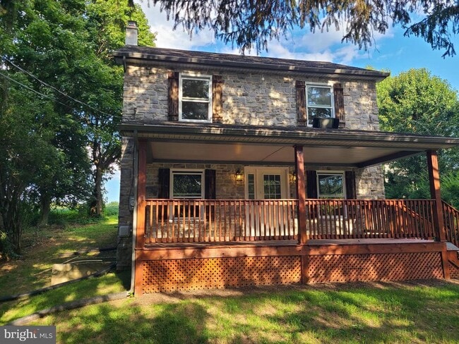 Building Photo - 693 Lancaster Pike Rental