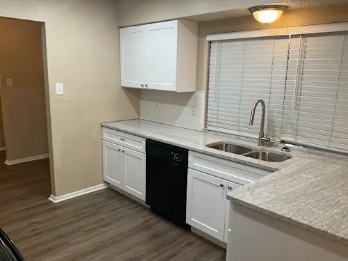 Photo - 503 Thorn Wood Dr