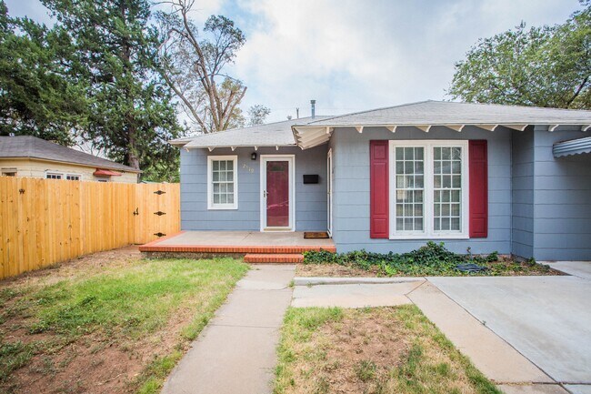 Photo - 2319 21st St