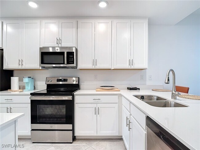 Building Photo - 5453 Double Eagle Cir Unit 3115