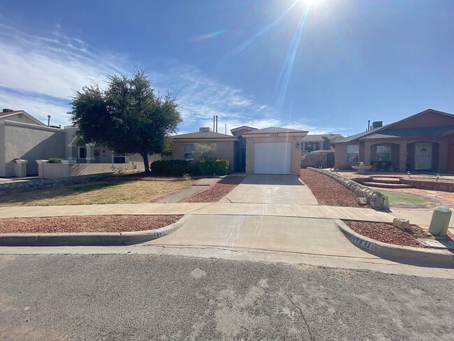 East El Paso 3 bed 2 bath - East El Paso 3 bed 2 bath House