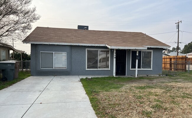 Building Photo - 718 Charlana Dr Rental