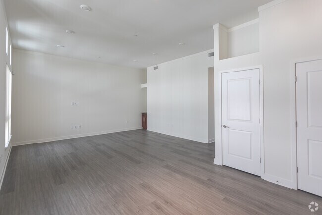 Vista NoHo Luxury Apartments
