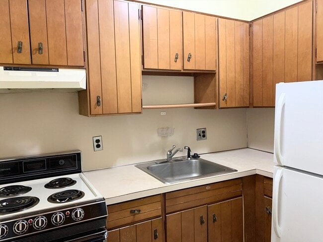 Photo - 317 Commonwealth Ave Unit 3F
