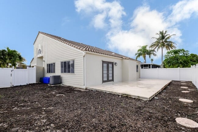 Photo - 23157 Bentley Pl