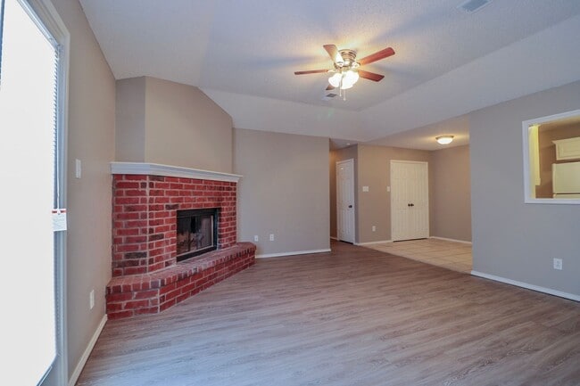 Photo - 2407 87th St Unidad B