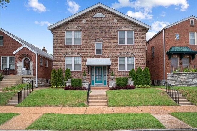 3525-3527 Lawn Ave Unit 3525