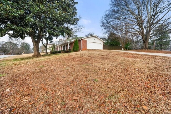 Photo - 161 Deerwood Cir