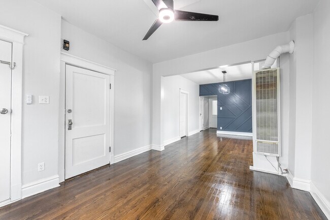 Photo - 3000 S Homan Ave Unidad 2