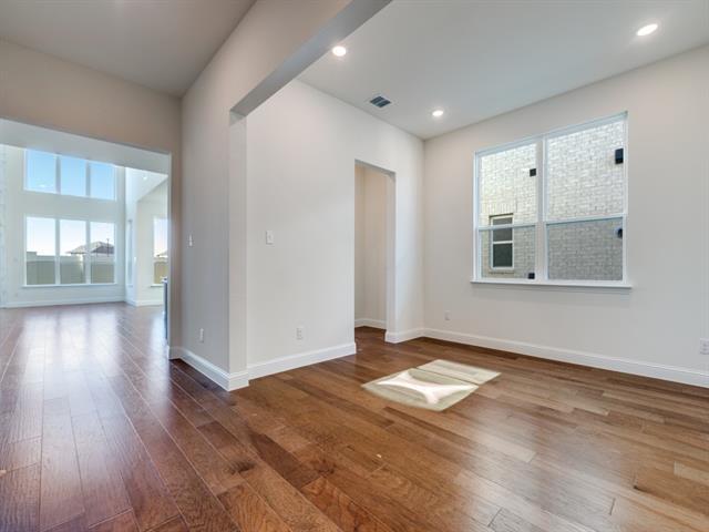 Photo - 604 Verona Dr