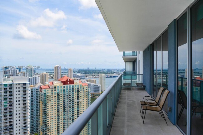 Photo - 1300 Brickell Bay Dr Unit 4300
